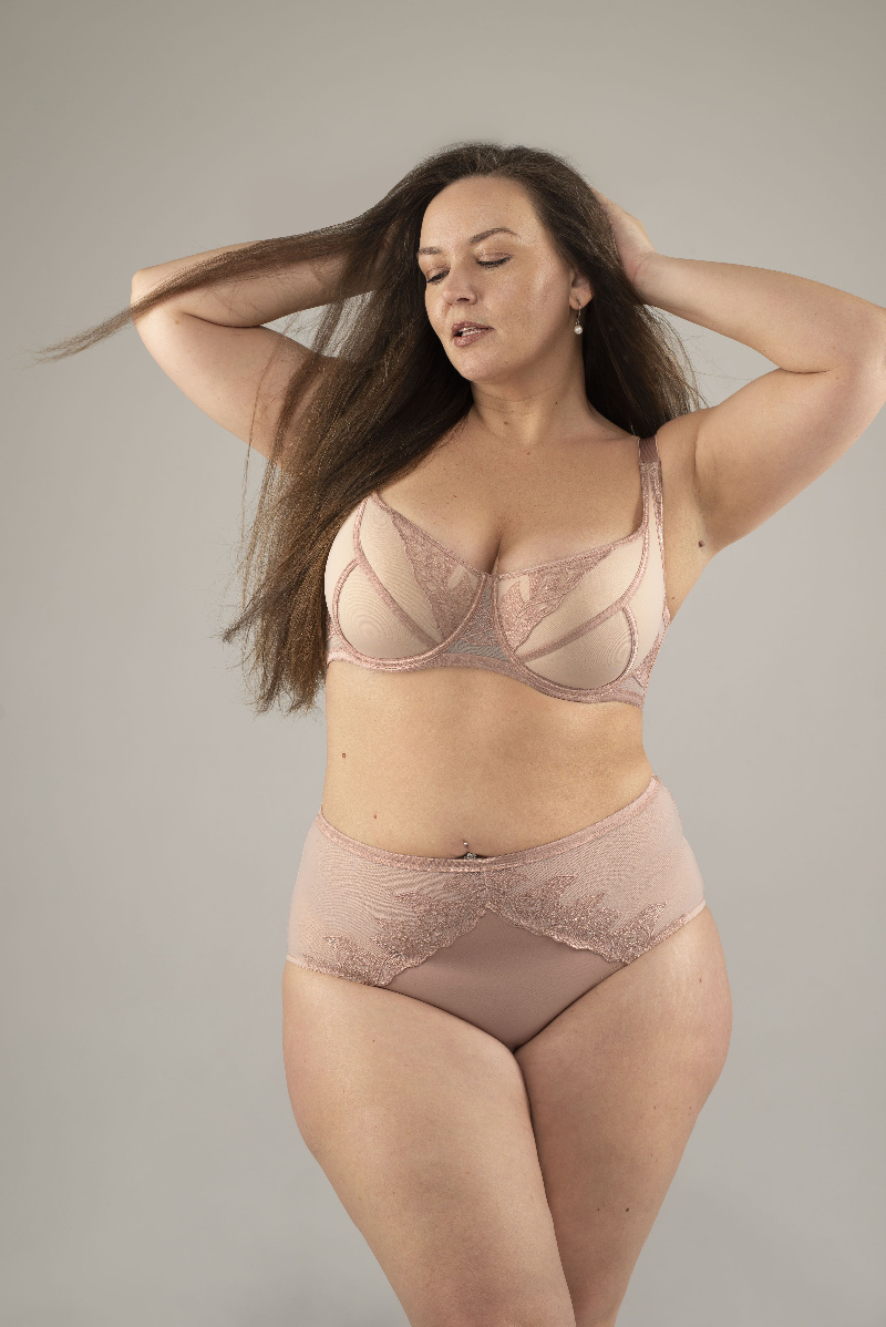 Трусы женские